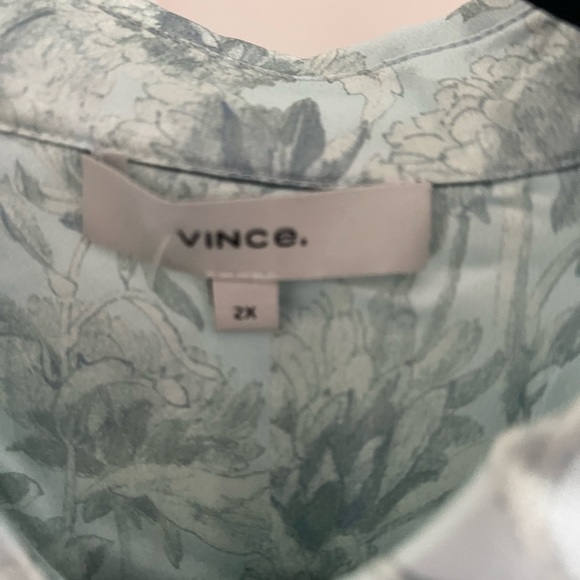 Vince Dahlia Sculpted Silk Blouse - Picture 3 of 4